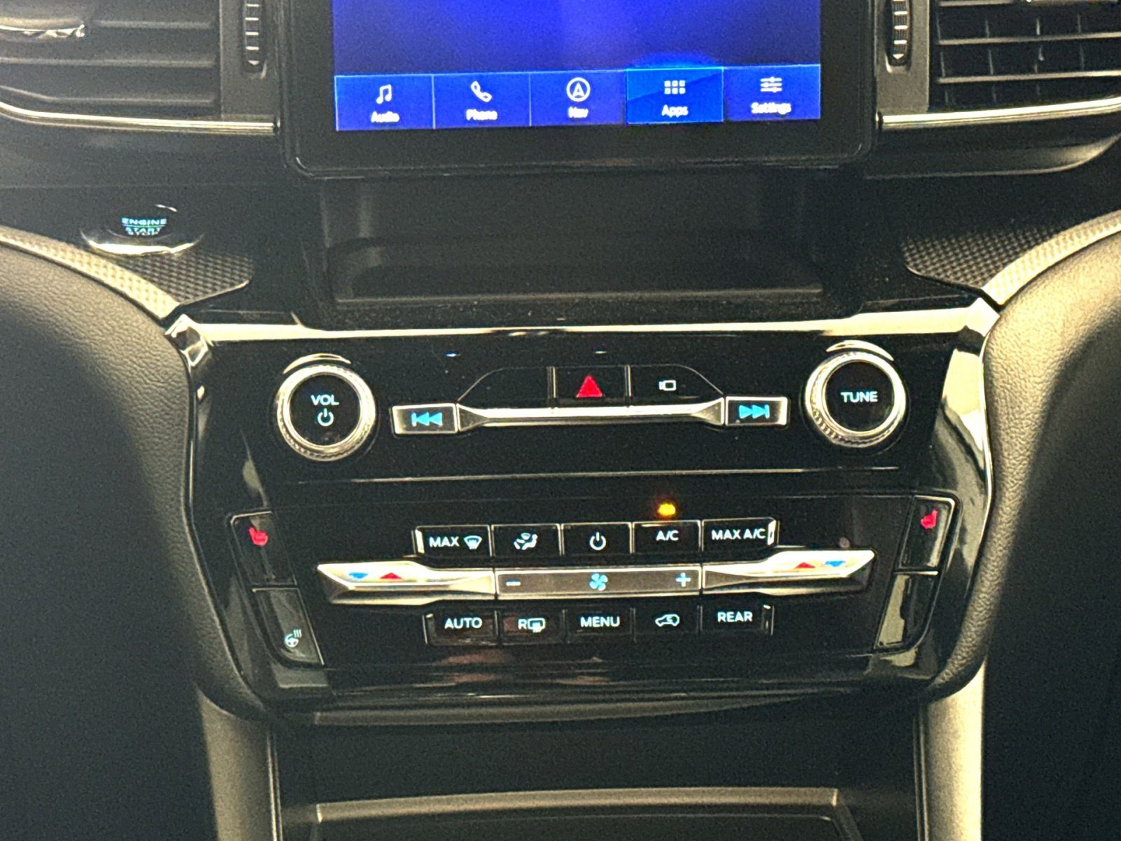 Used 2023 Ford Explorer ST-Line w/ Class IV Trailer Tow Package AWD/4WD image 21