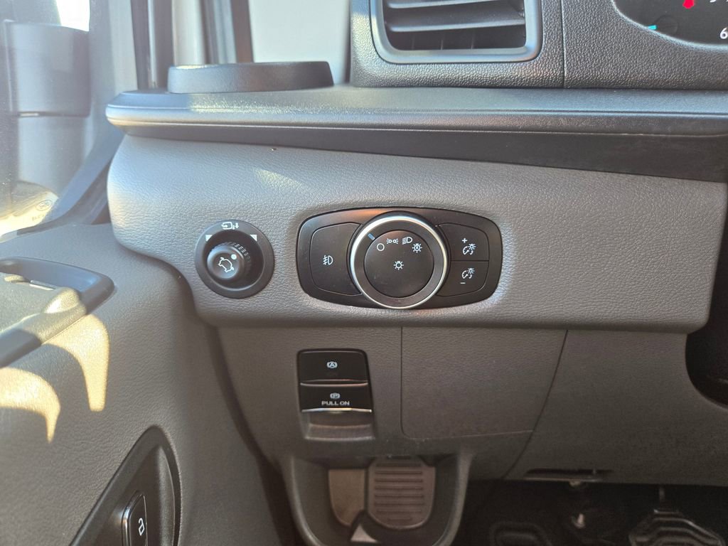 Used 2024 Ford Transit 350 XLT image 19