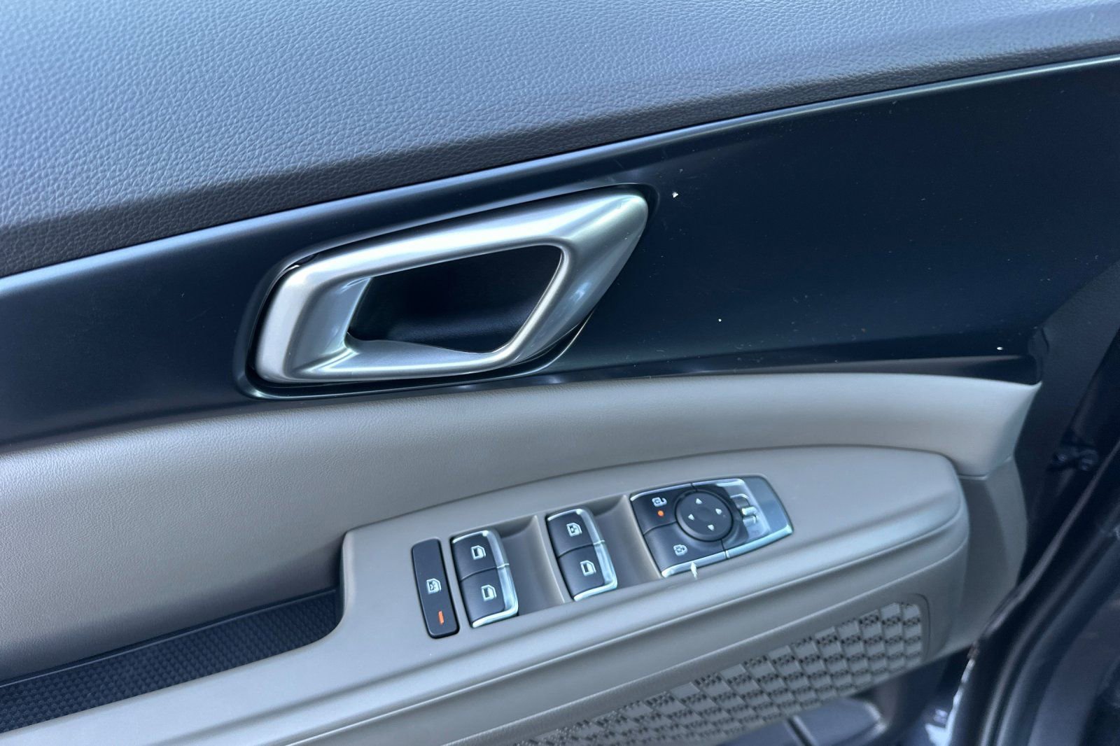 New 2026 Kia Carnival LXS image 11