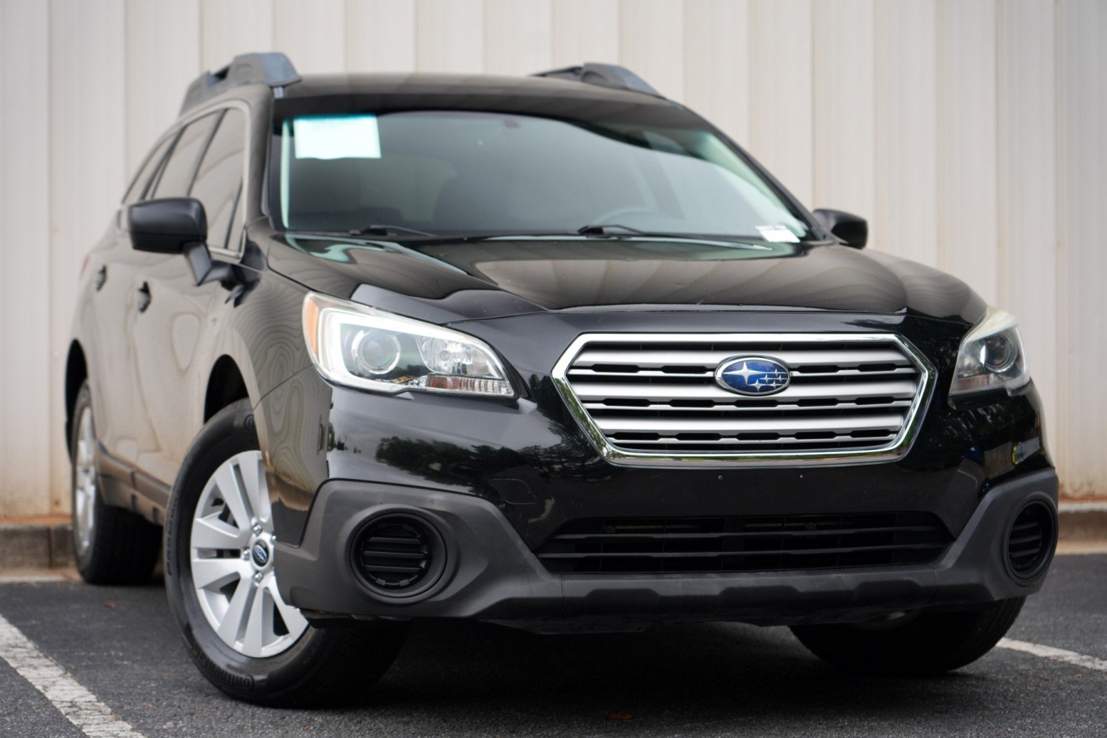 Used 2017 Subaru Outback 2.5i AWD/4WD image 2