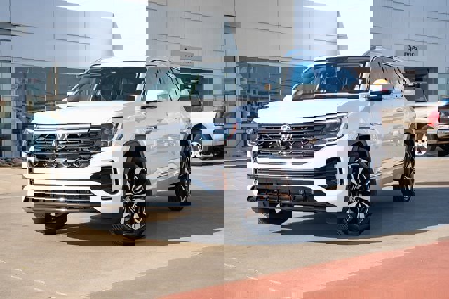 New 2026 Volkswagen Atlas SEL Premium R-Line image 2