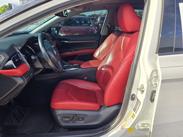 Used 2019 Toyota Camry XSE FWD image 11