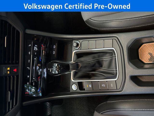 Used 2025 Volkswagen Jetta SE w/ Sunroof Package FWD image 28