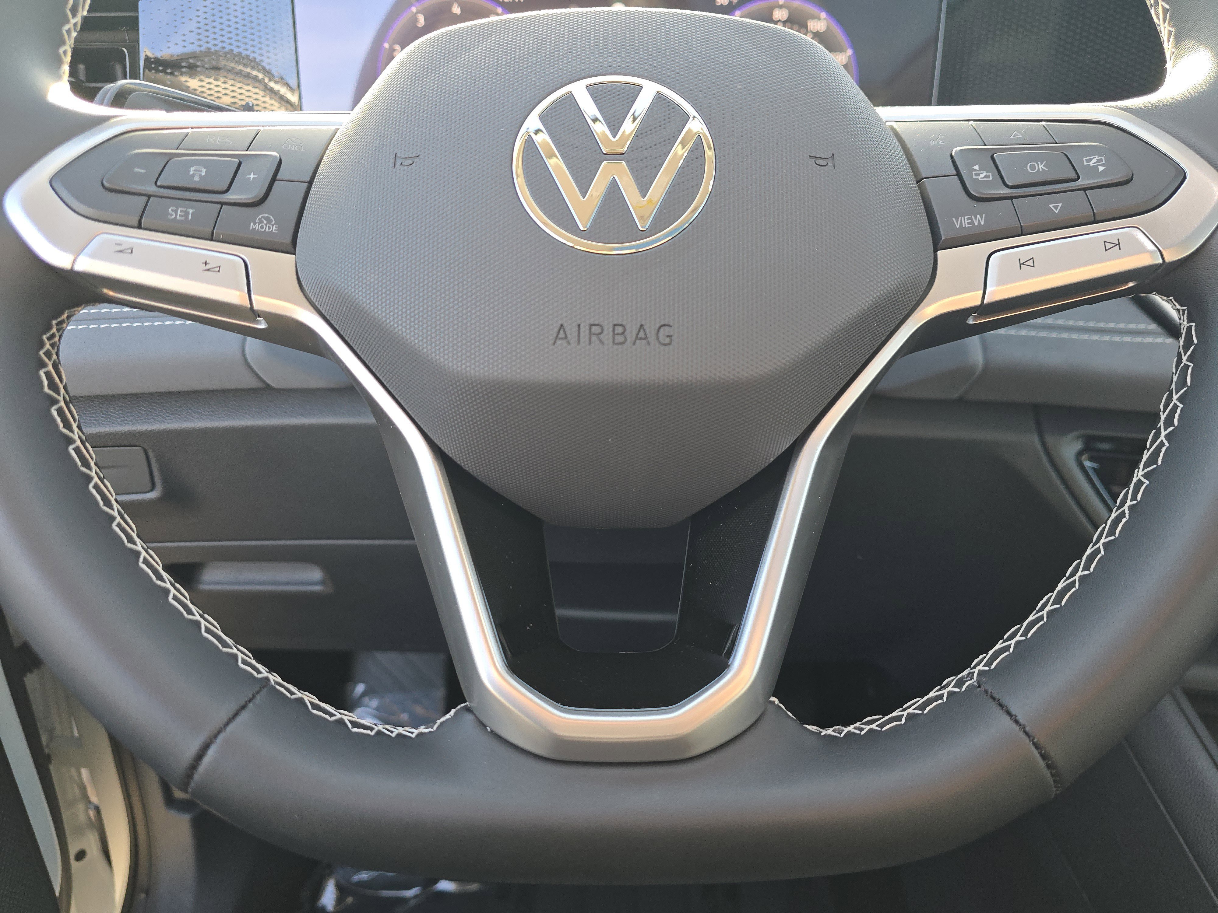 New 2026 Volkswagen Tiguan SE image 21