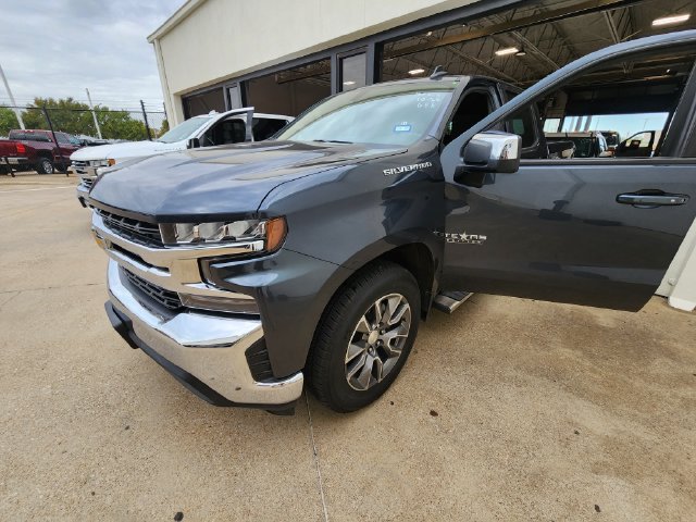 Used 2022 Chevrolet Silverado 1500 LT w/ Texas Edition Plus RWD image 3