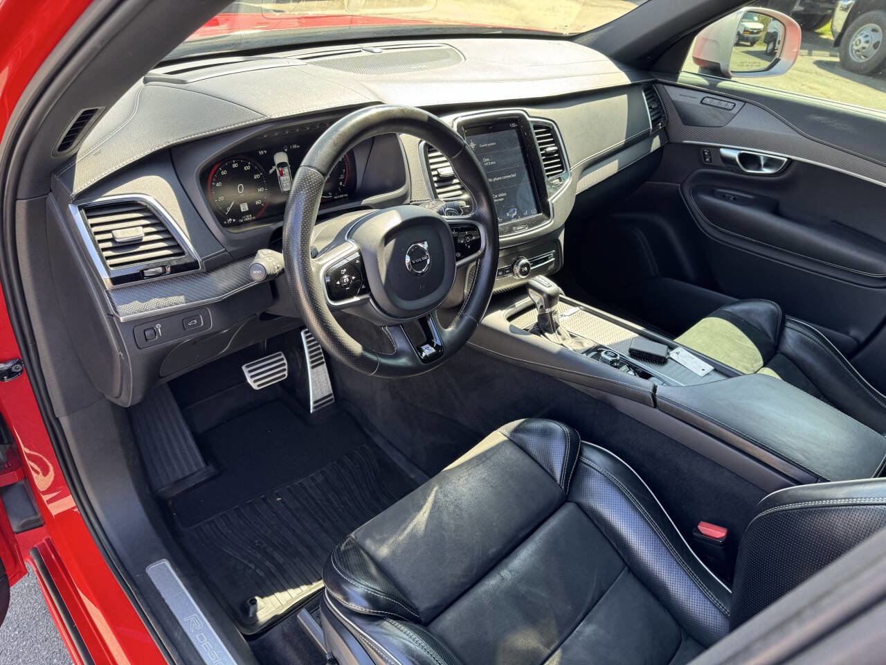 Used 2019 Volvo XC90 T6 R-Design w/ Advanced Package image 16