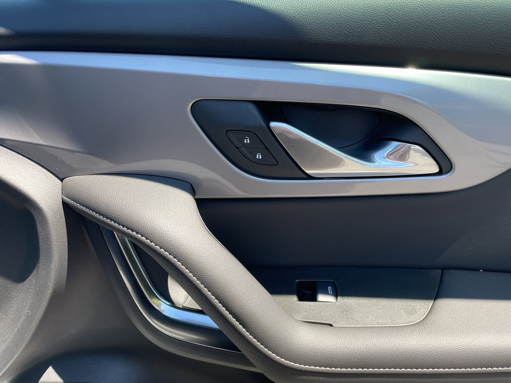 Used 2025 Chevrolet Blazer LT w/ Midnight/Sport Edition image 61