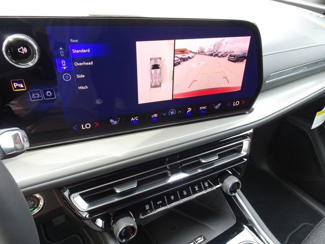 New 2026 Chevrolet Traverse LT image 10