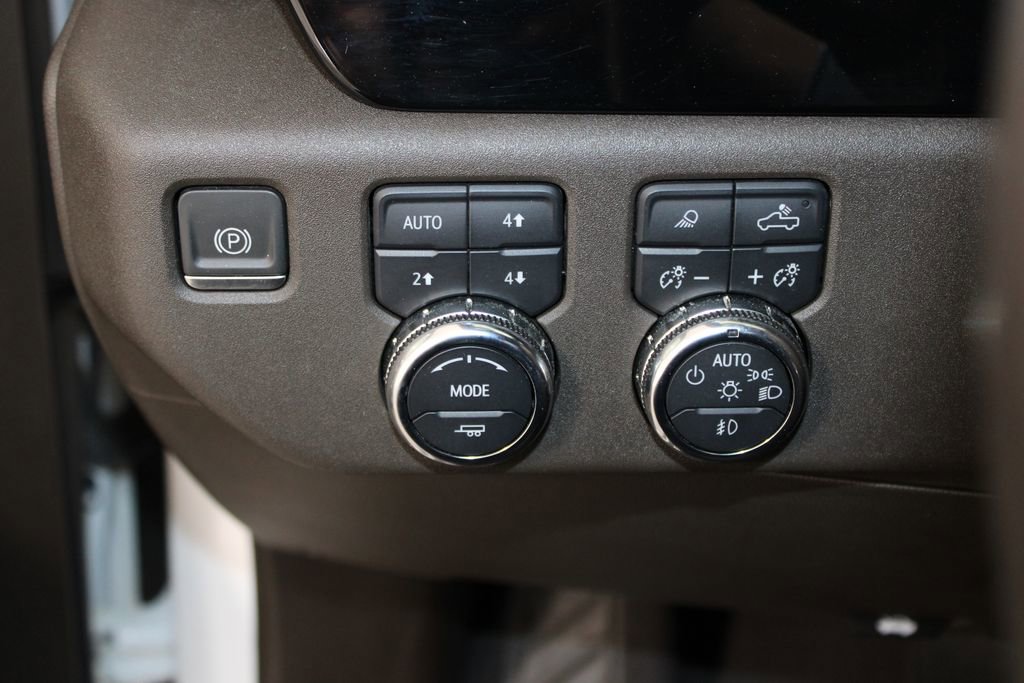 Used 2023 GMC Sierra 1500 SLT image 45