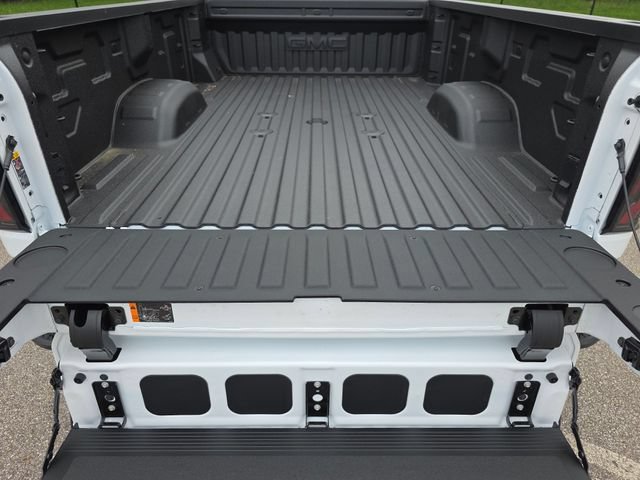 New 2026 GMC Sierra 3500 AT4 AWD/4WD image 22