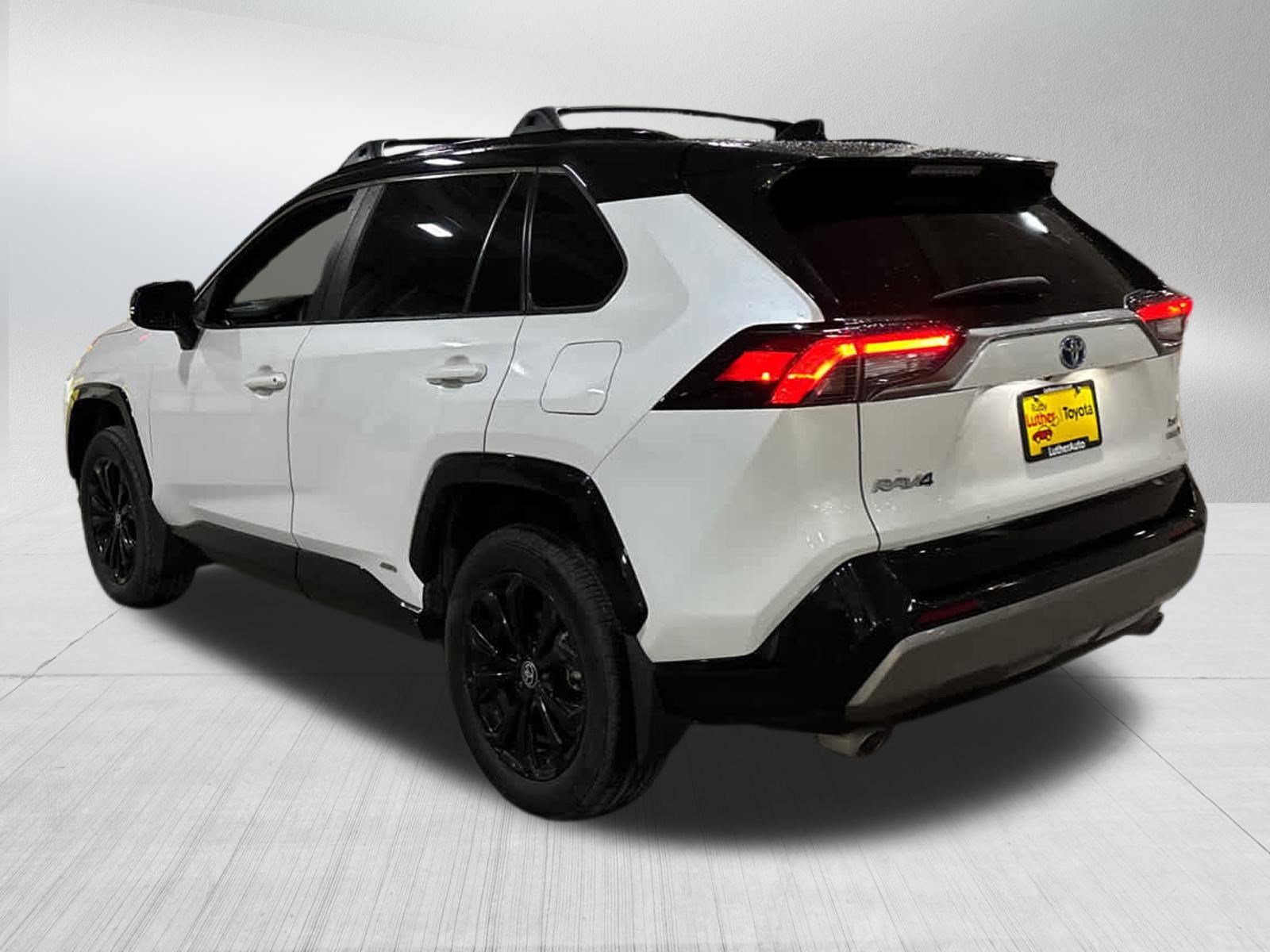 Used 2024 Toyota RAV4 XSE w/ Advanced Technology Package AWD/4WD image 4