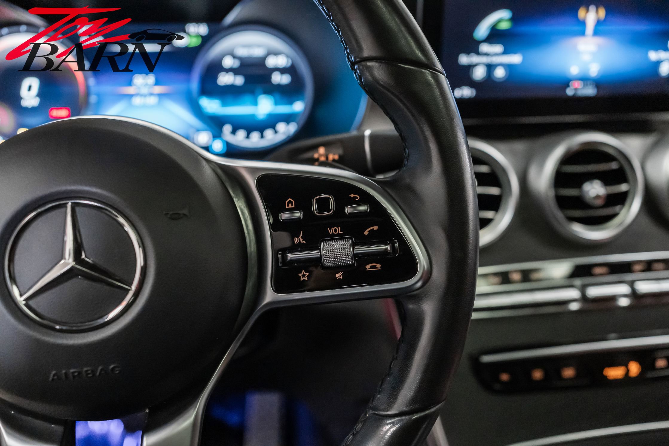 Used 2022 Mercedes-Benz GLC 300 4MATIC Coupe w/ AMG Line image 33