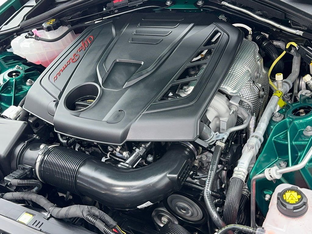 New 2025 Alfa Romeo Giulia Base image 56