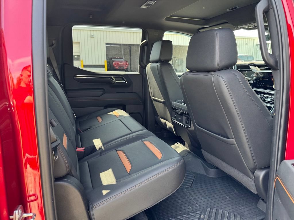 Used 2024 GMC Sierra 1500 AT4 w/ Technology Package AWD/4WD image 15