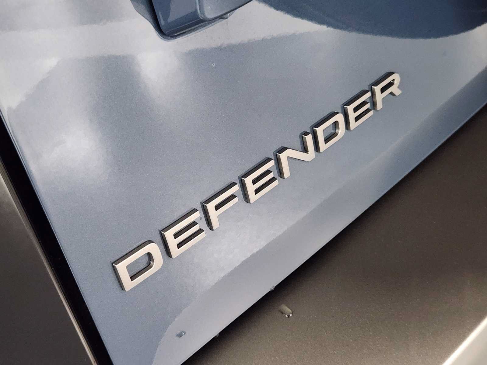 New 2026 Land Rover Defender 110 S AWD/4WD image 13