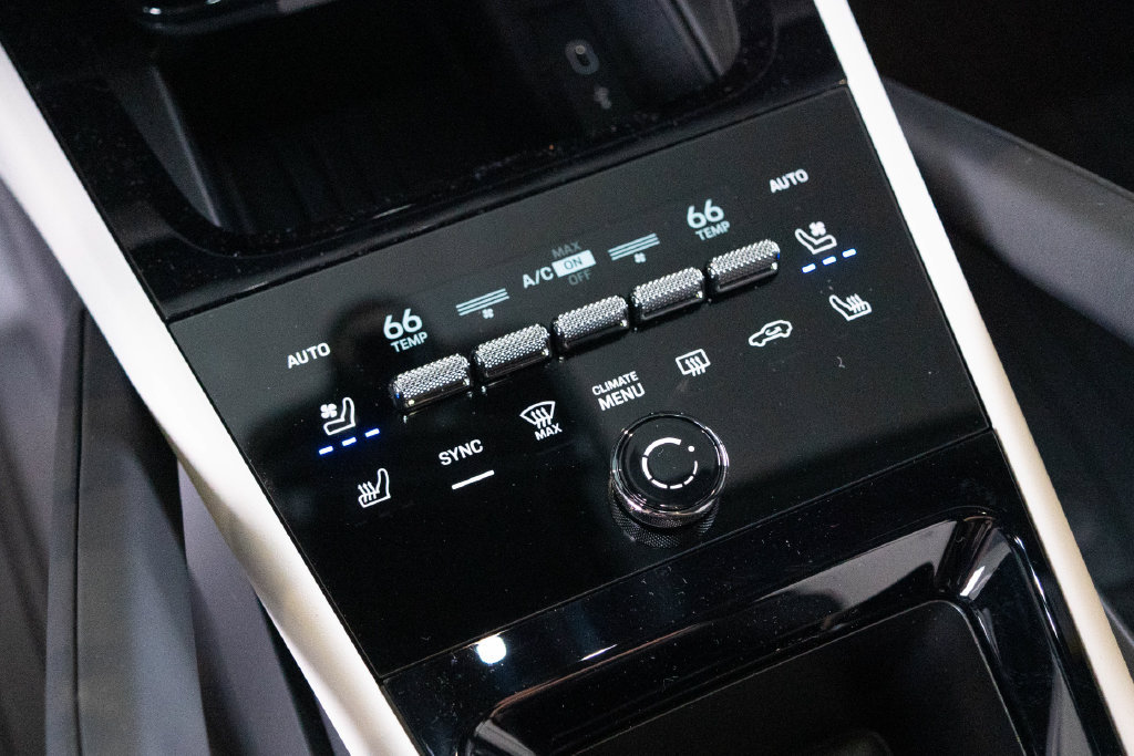 New 2026 Porsche Cayenne AWD/4WD image 26