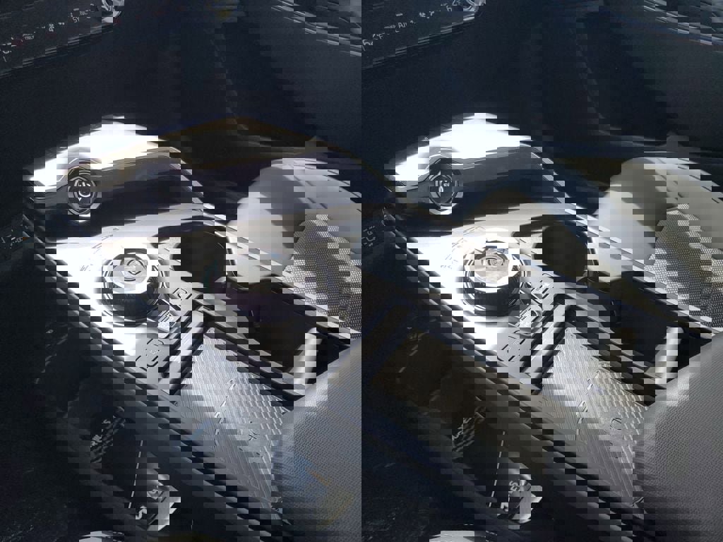 New 2025 Kia EV6 Light w/ Light LR Technology Package image 18