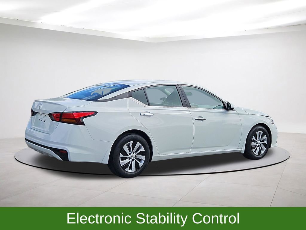 Used 2022 Nissan Altima 2.5 S FWD image 7