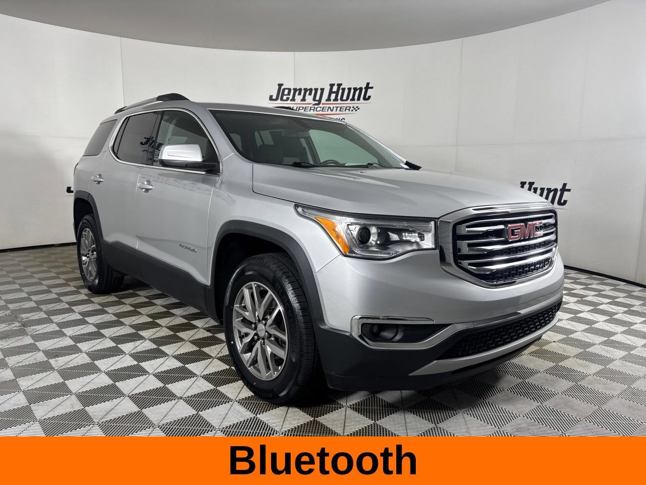 Used 2017 GMC Acadia SLE w/ Driver Alert Package I AWD/4WD image 4