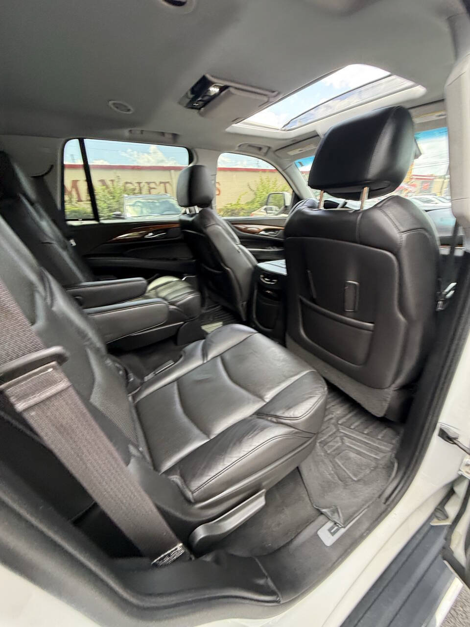 Used 2016 Cadillac Escalade Premium AWD/4WD image 26