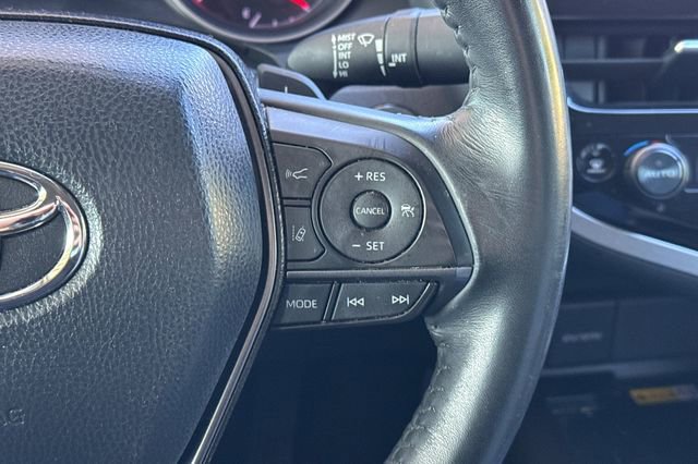 Used 2022 Toyota Camry XSE image 30