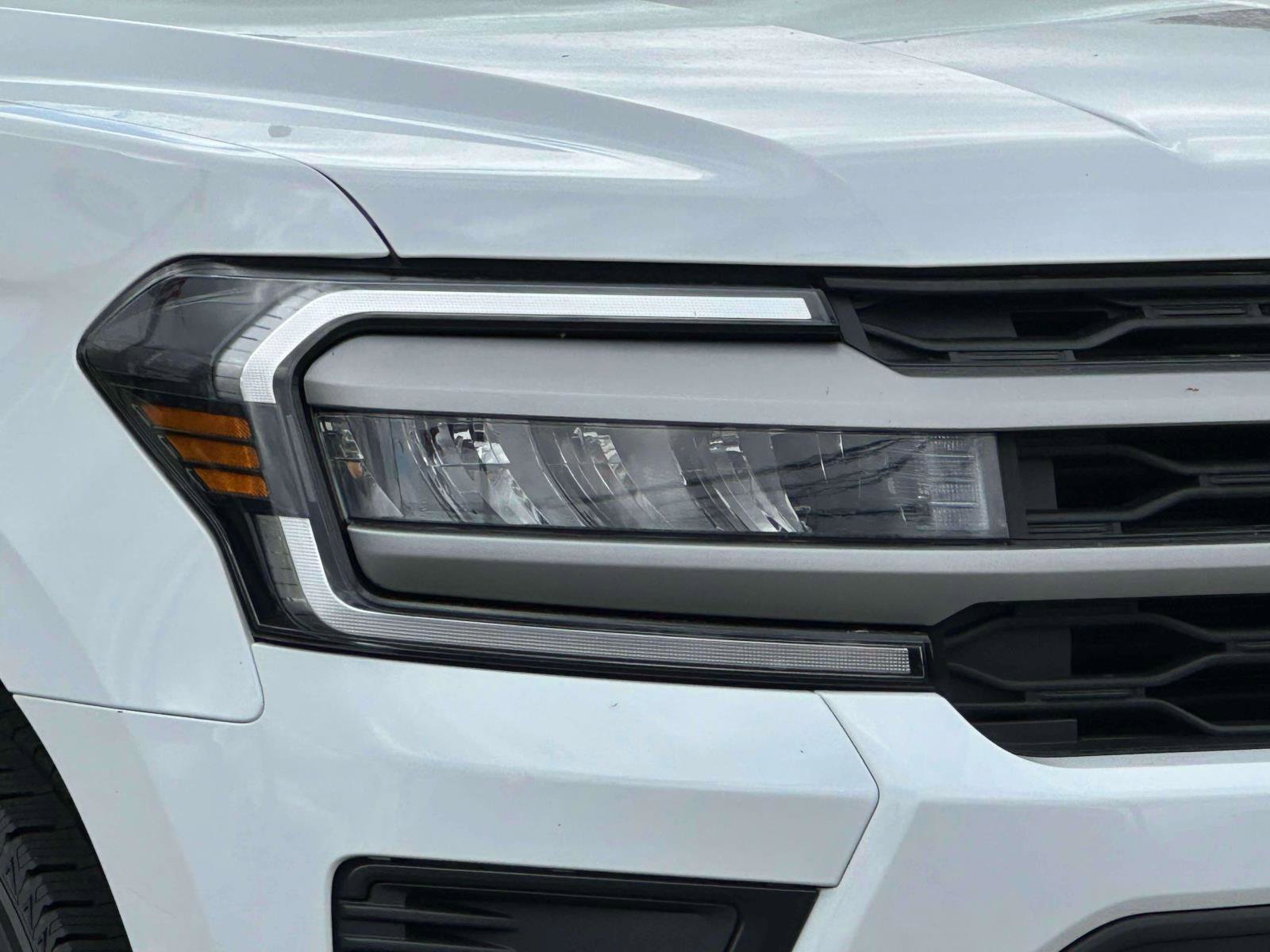 Used 2024 Ford Expedition XLT image 9