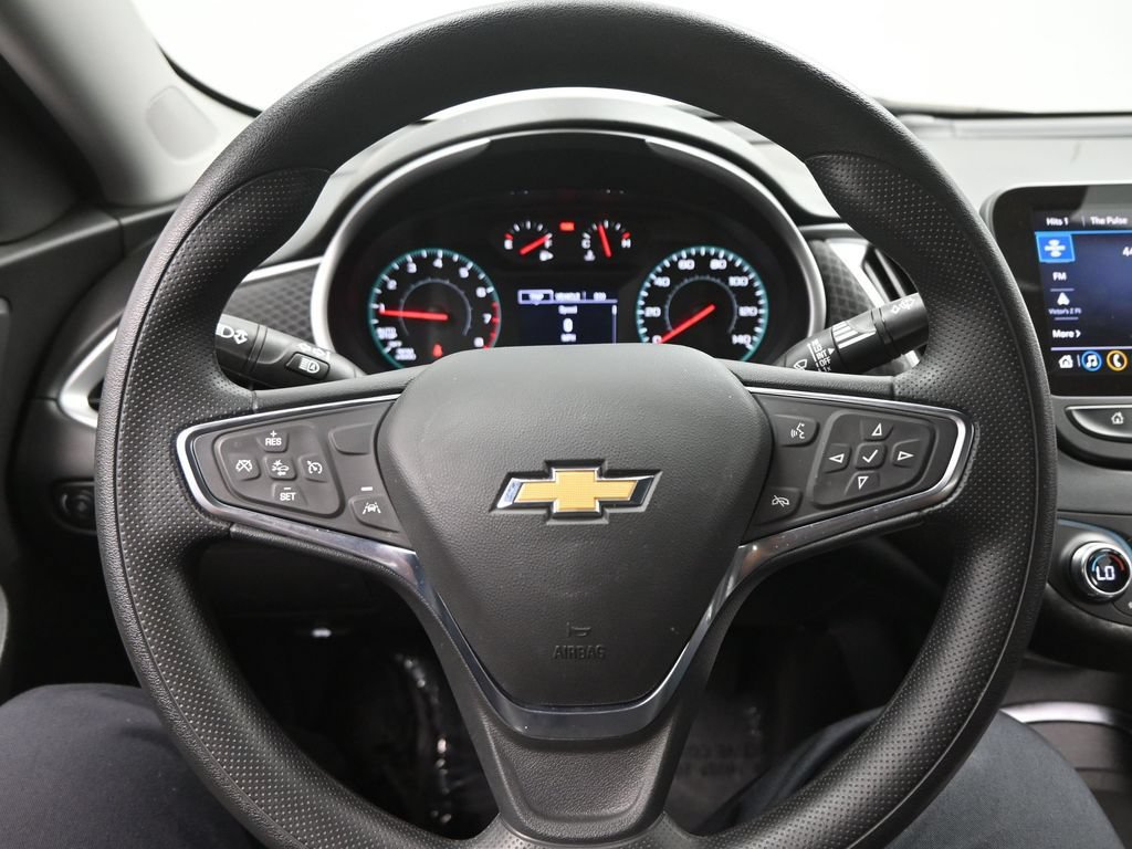 New 2024 Chevrolet Malibu LT FWD image 9