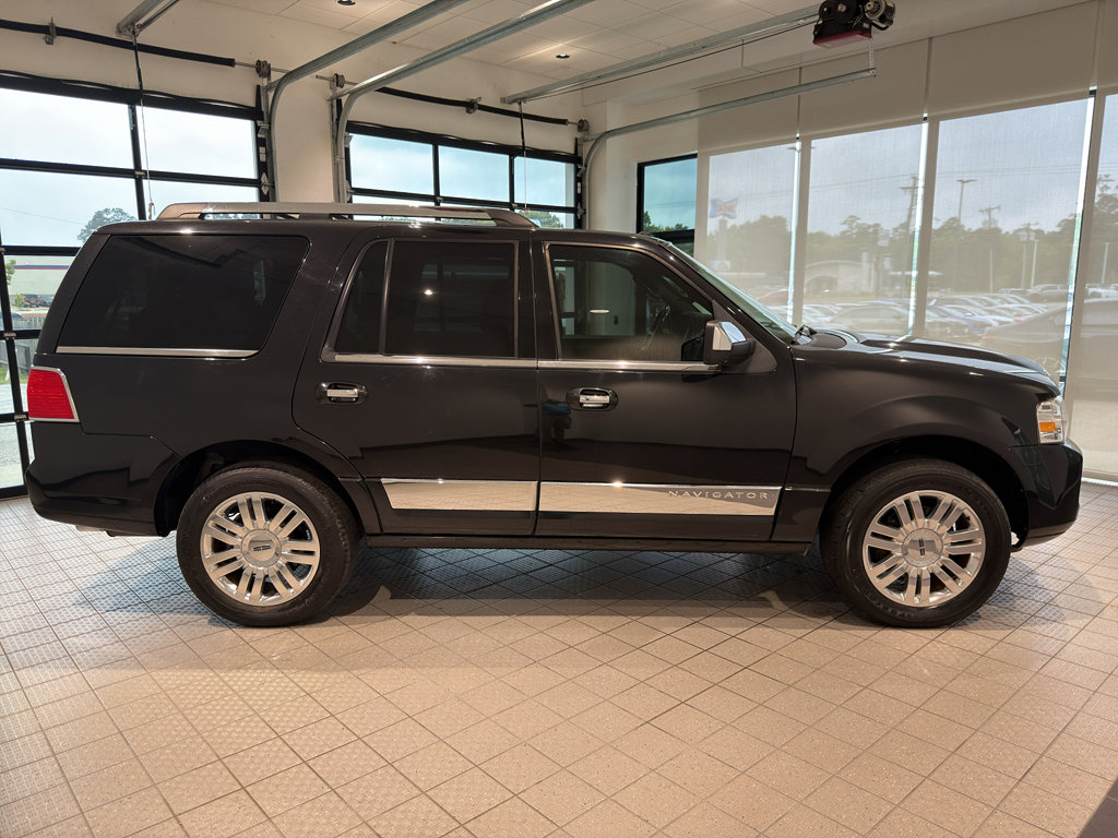 Used 2013 Lincoln Navigator 2WD w/ HD Trailer Tow Pkg image 6