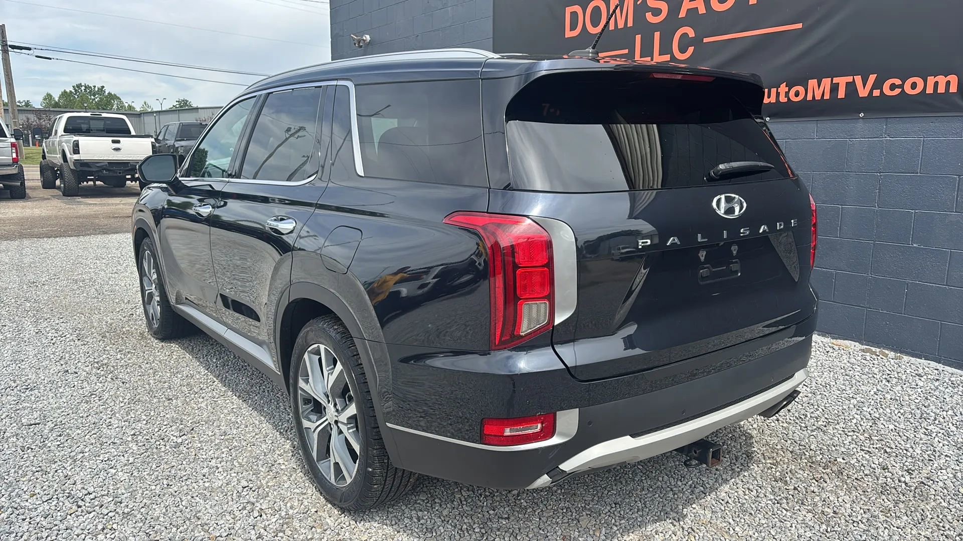 Used 2020 Hyundai Palisade SEL w/ Convenience Package FWD image 3