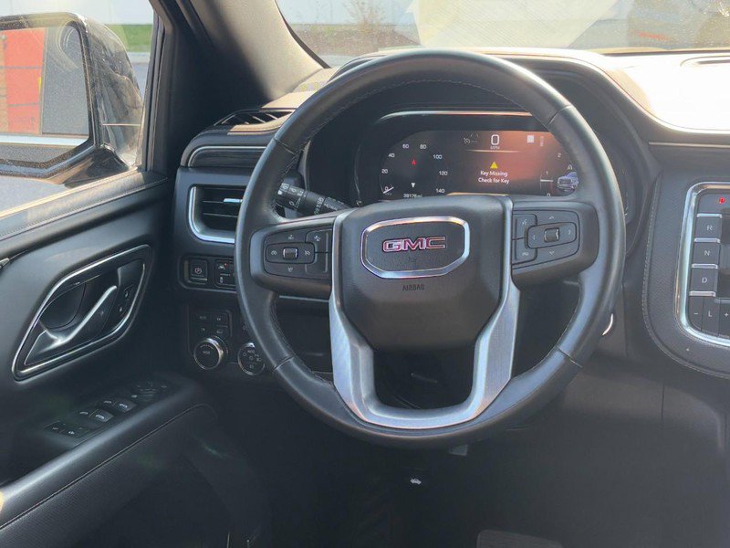 Used 2022 GMC Yukon XL SLT image 13