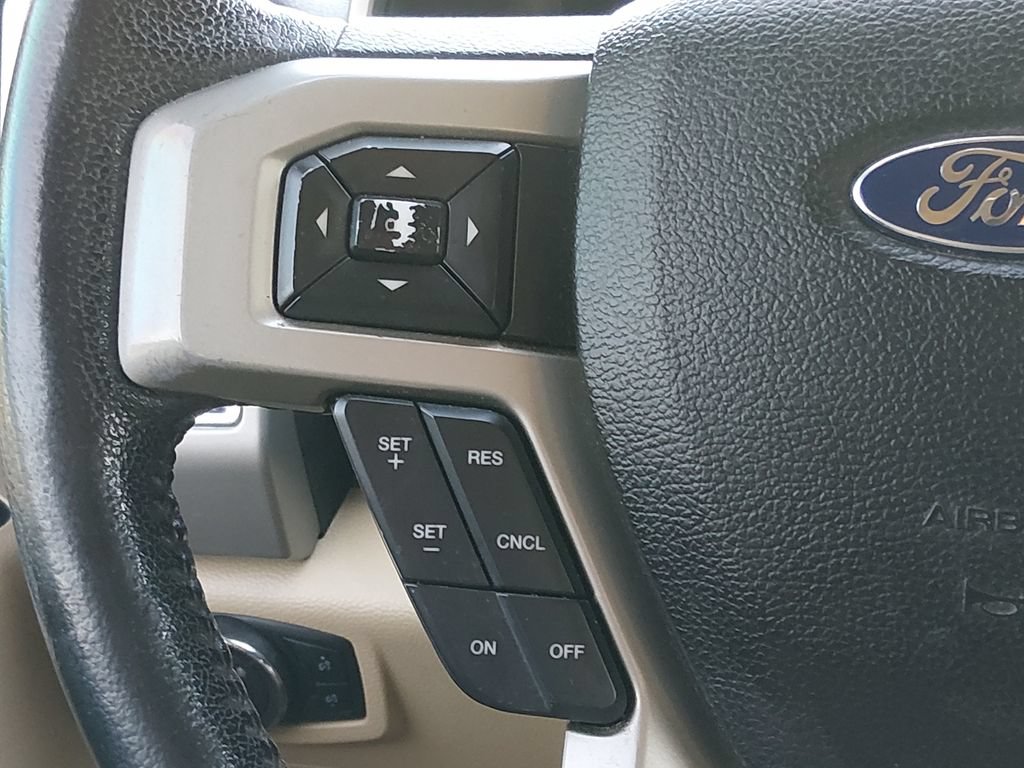 Used 2015 Ford F150 Lariat AWD/4WD image 23