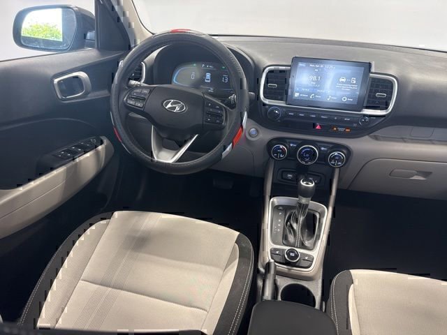 Certified 2026 Hyundai Venue SEL FWD image 18