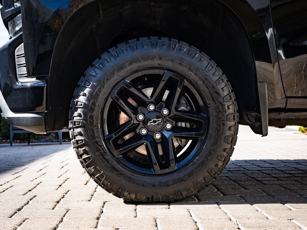 Used 2020 Chevrolet Silverado 1500 LT Trail Boss image 13