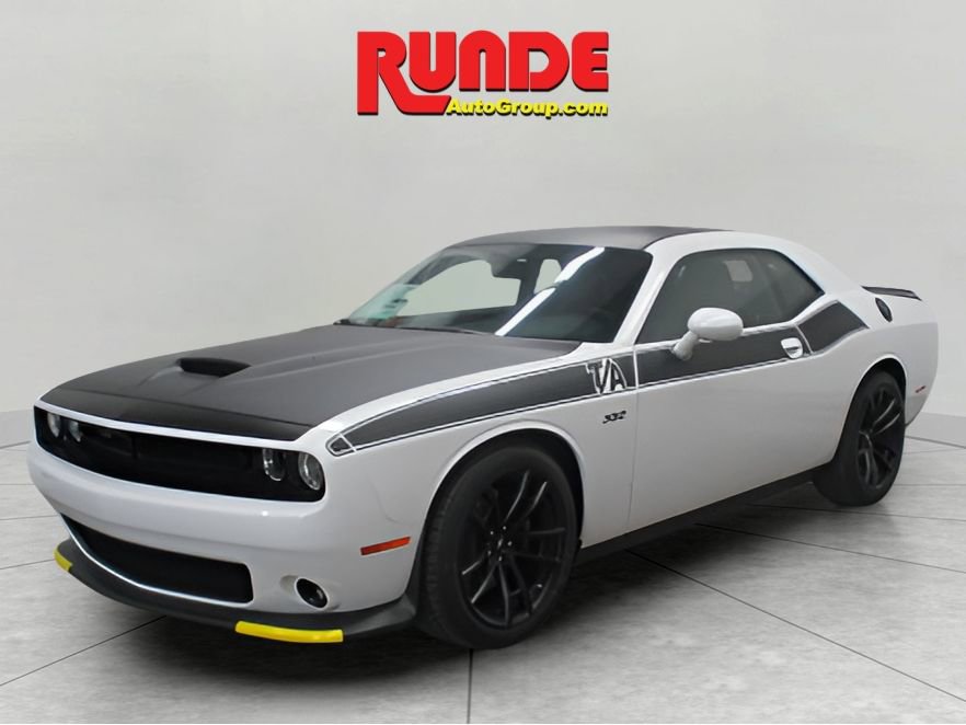 Used 2023 Dodge Challenger R/T Scat Pack w/ T/A Package image 1
