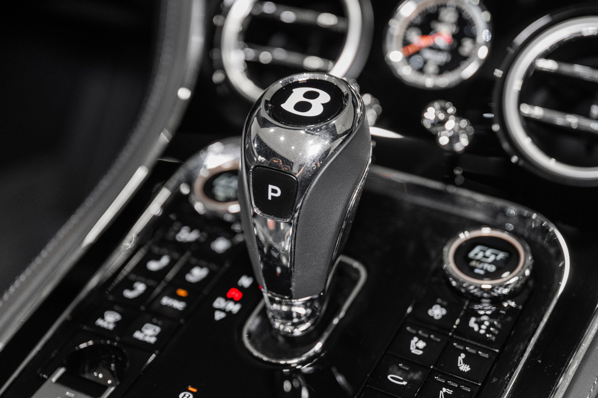 Certified 2024 Bentley Continental GT AWD/4WD image 38