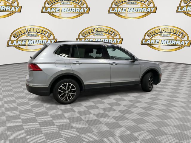 Used 2021 Volkswagen Tiguan SE image 3