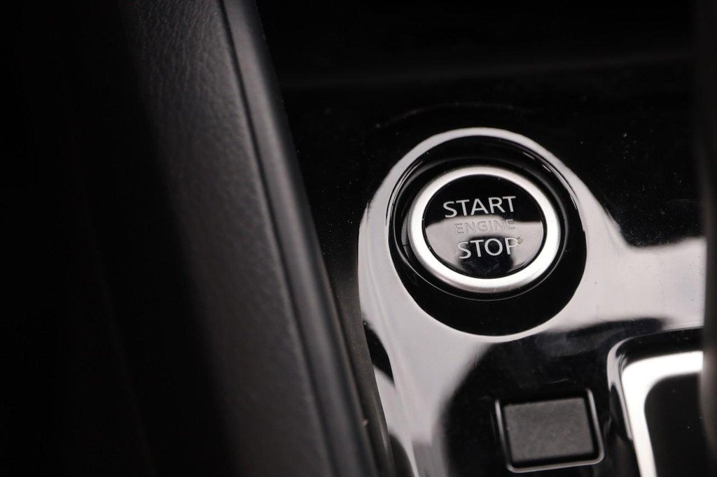 New 2025 Nissan Versa SV w/ Trunk Package image 14