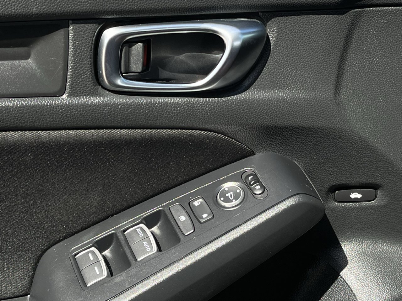 Used 2025 Honda Civic Sport image 21