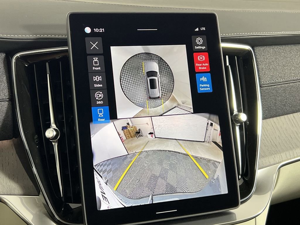 New 2026 Volvo XC90 B6 Ultra w/ Protection Package image 22