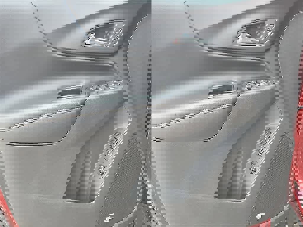 Used 2019 Chevrolet Equinox Premier image 12