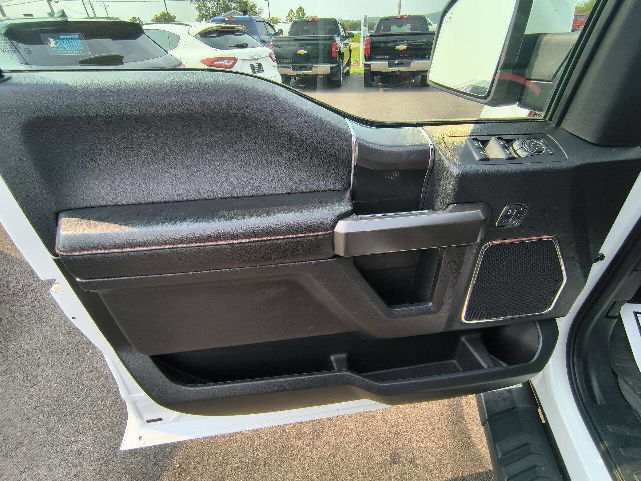 Used 2017 Ford F150 Lariat w/ Equipment Group 502A Luxury image 17