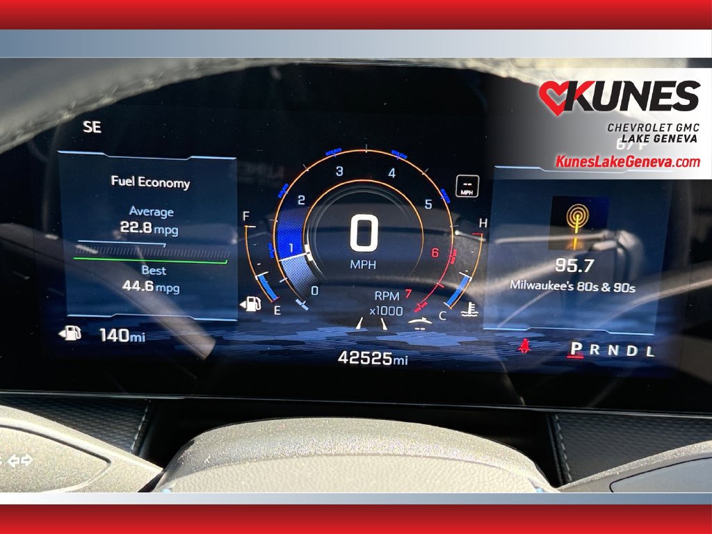 Used 2025 Chevrolet Equinox LT w/ Convenience Package II FWD image 12