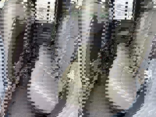 New 2026 Jeep Gladiator Mojave image 5