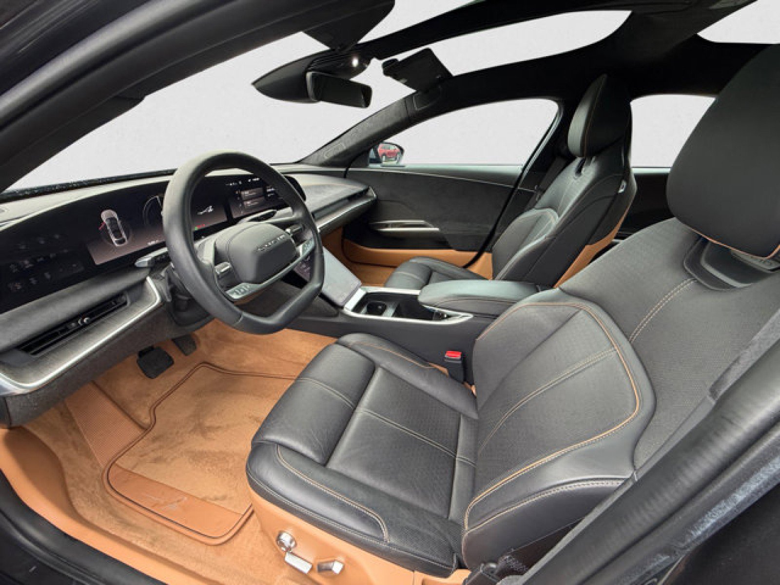 Used 2023 Lucid Air Grand Touring image 10