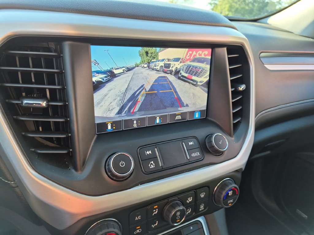 Used 2023 GMC Acadia SLT w/ Technology Package FWD image 21