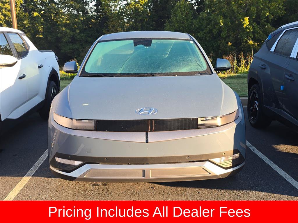 Used 2024 Hyundai Ioniq 5 SEL RWD image 2