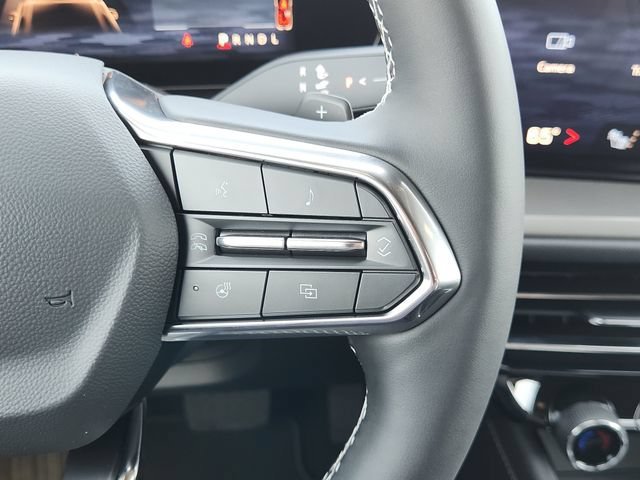 New 2027 Chevrolet Traverse LT FWD image 30