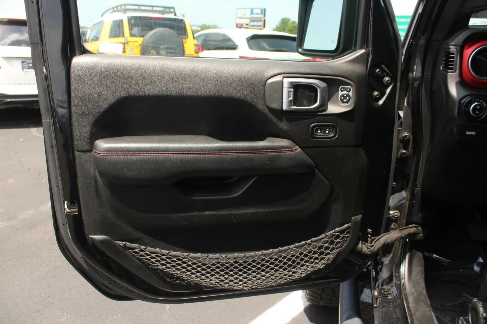 Used 2020 Jeep Gladiator Rubicon AWD/4WD image 14
