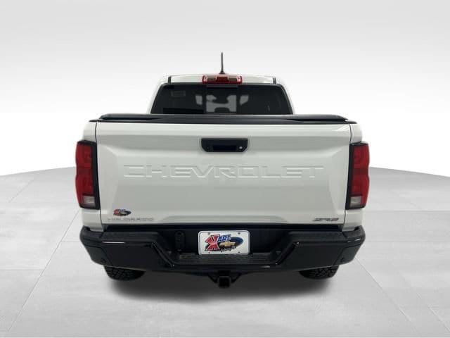 New 2025 Chevrolet Colorado ZR2 w/ Off-Road Front Bumper Package AWD/4WD image 18
