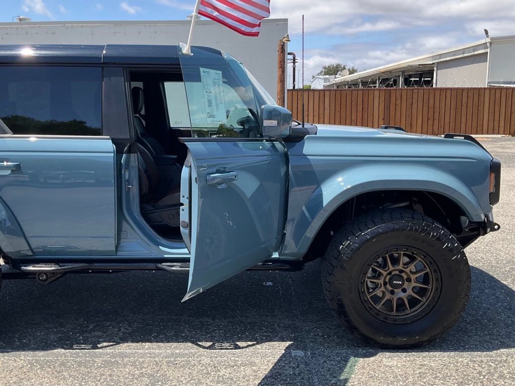 Used 2023 Ford Bronco Outer Banks AWD/4WD image 32